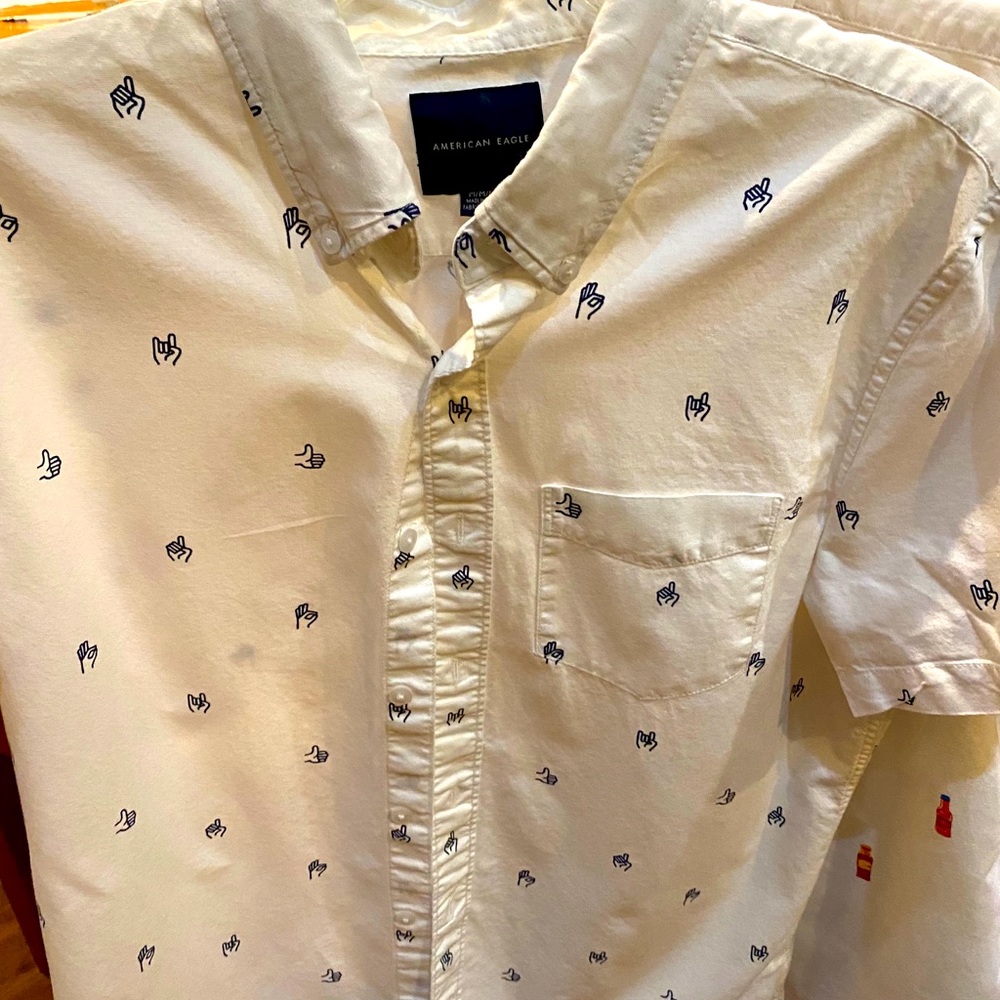 Short sleeve button up